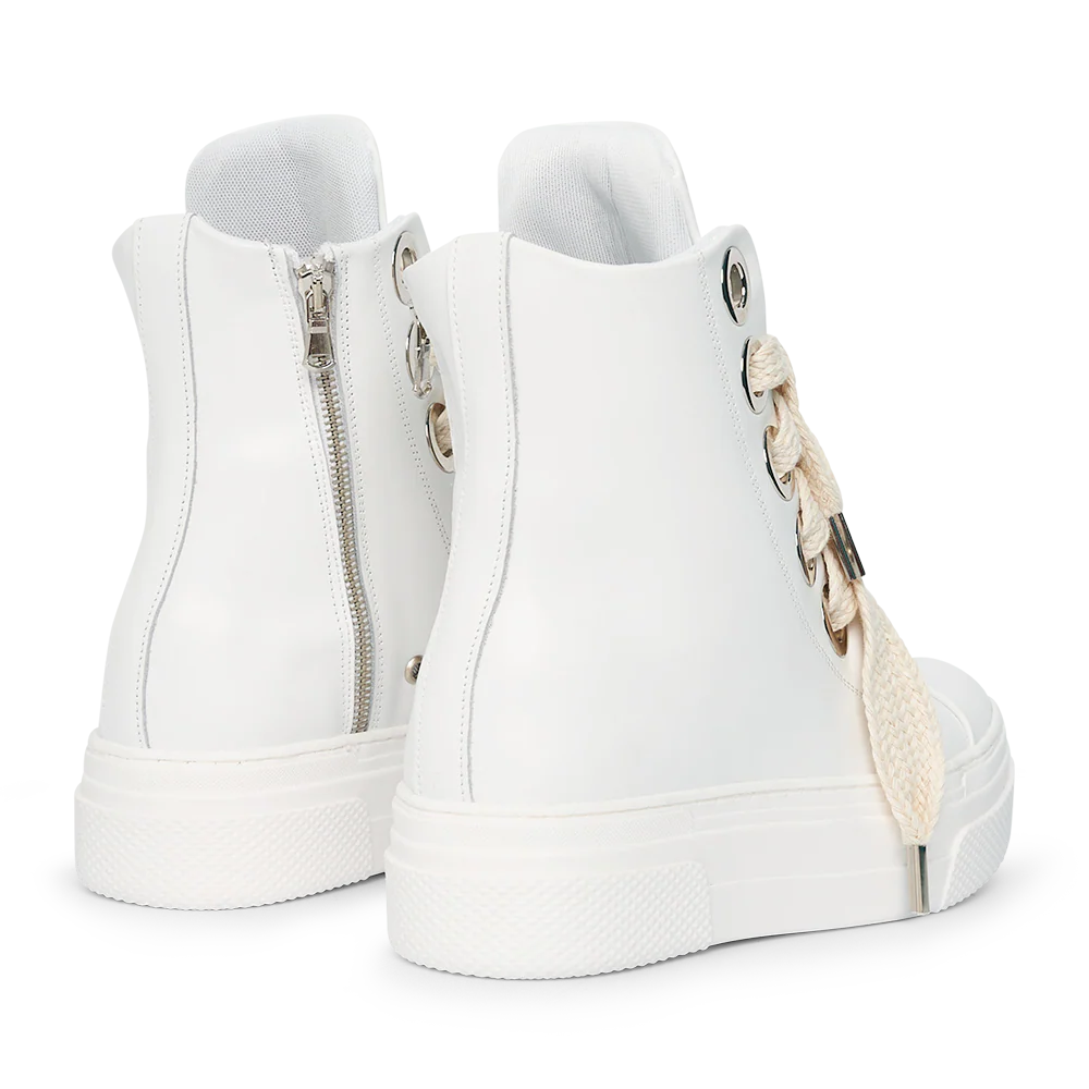 CALIPSO 300 – White Leather - Image 3