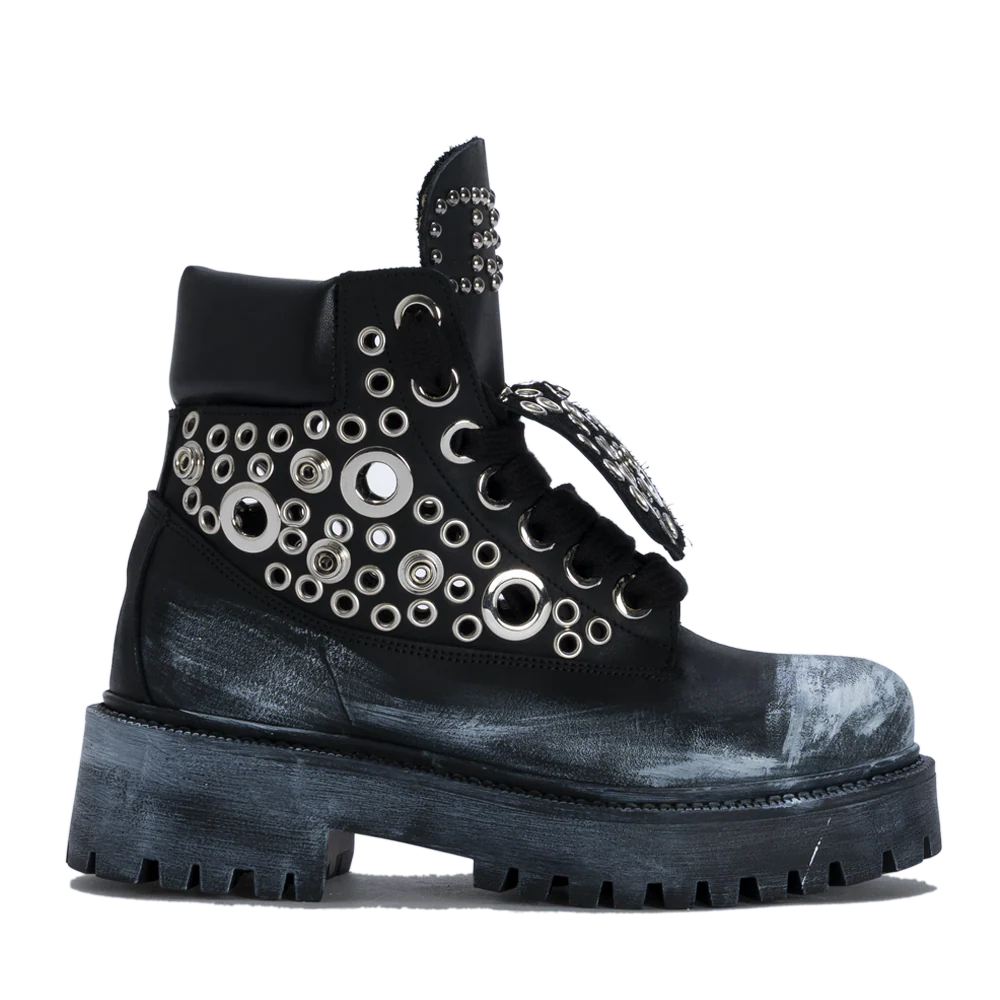 STARBOOT CUSTOM – Total Black Silver Eyelets Edition