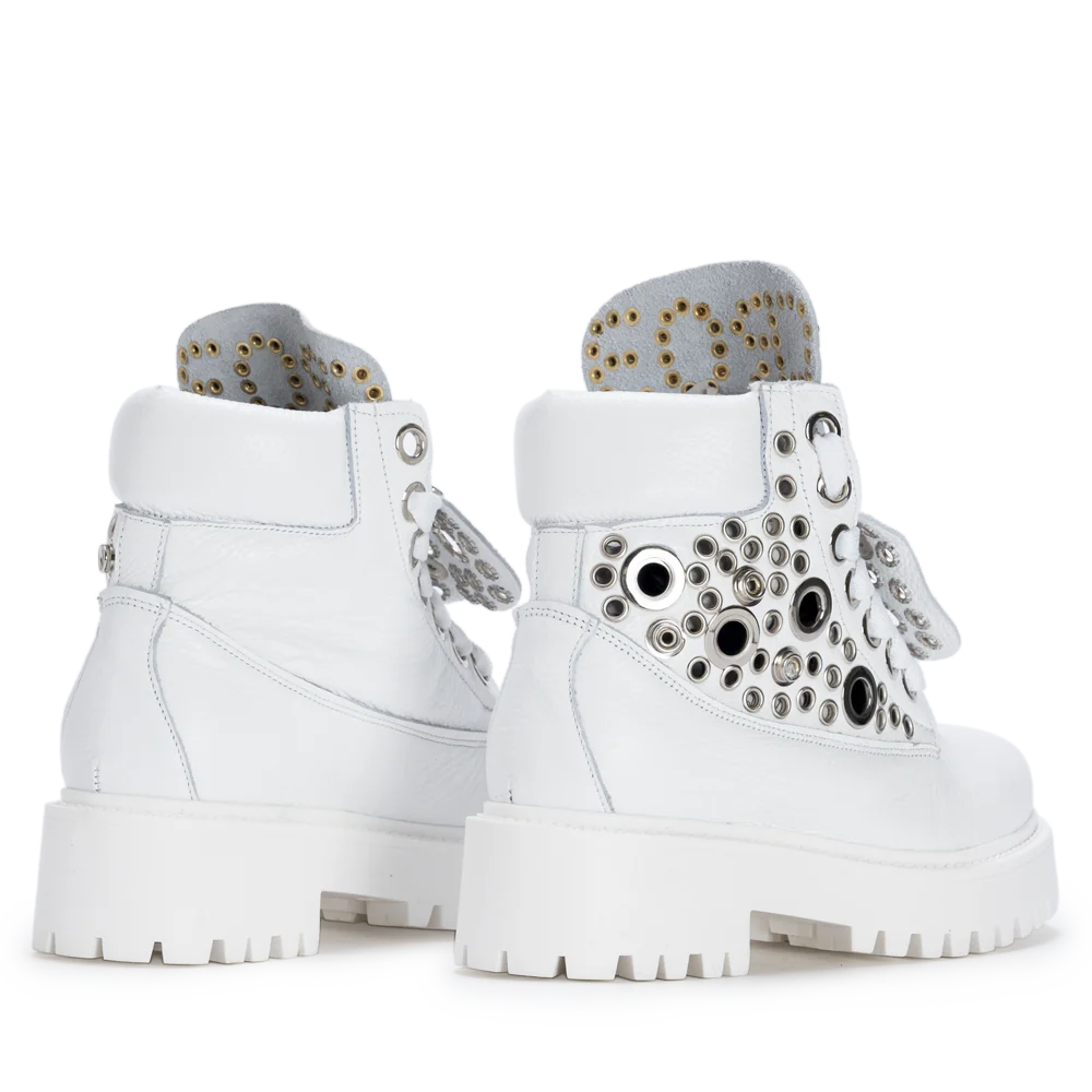 STARBOOT CUSTOM – White Silver Stud Edition - Image 3